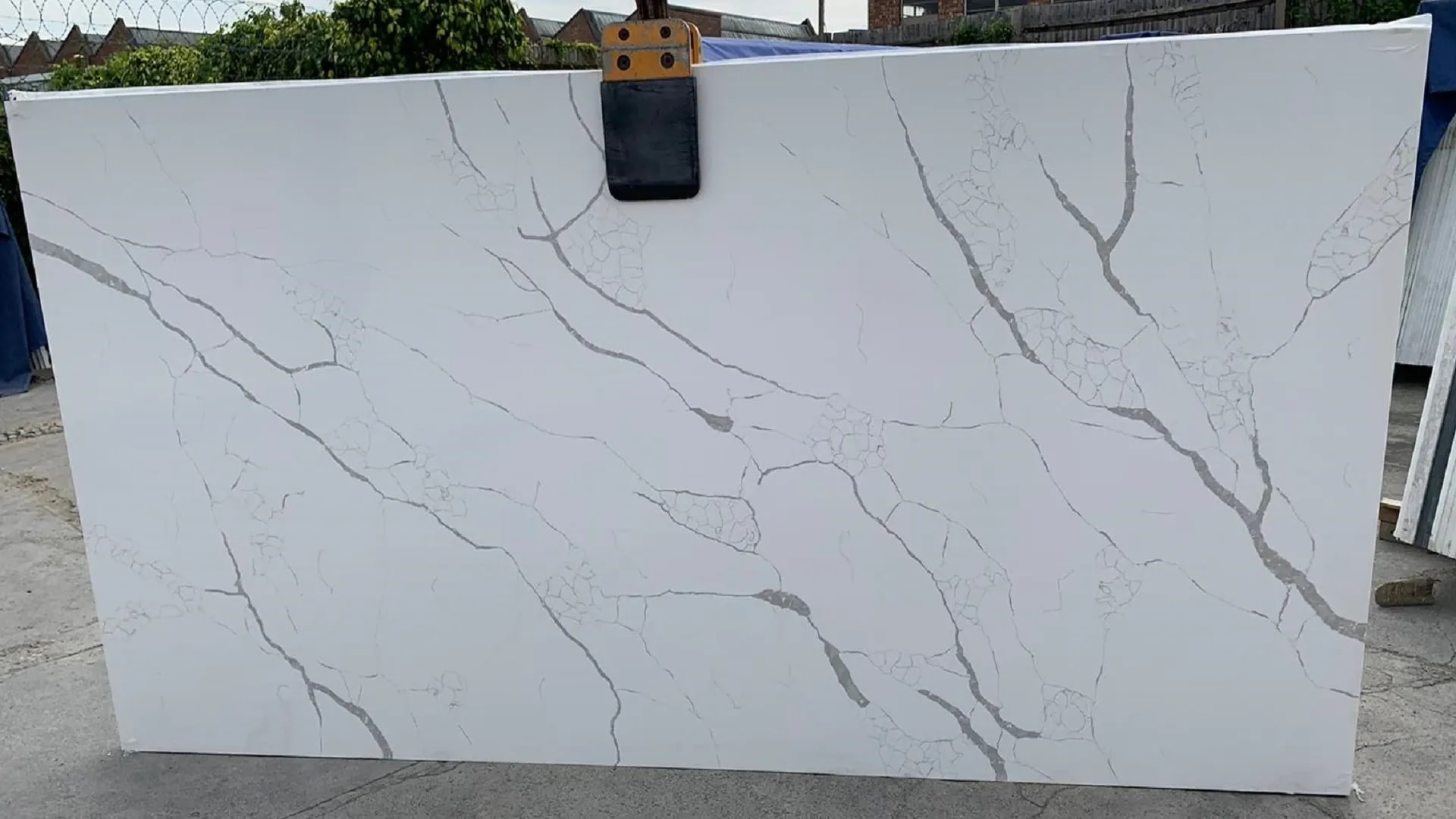 iStone Calacatta Extra