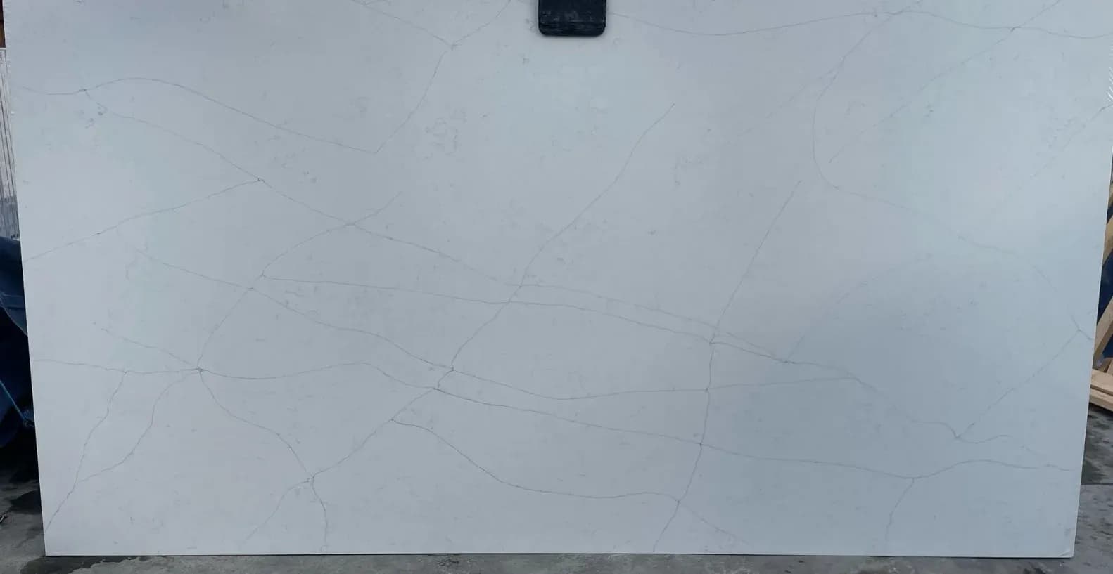 iStone Calacatta Mira