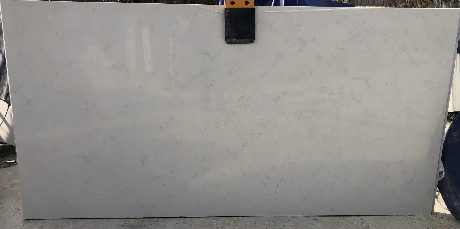 iStone Carrara Bianco